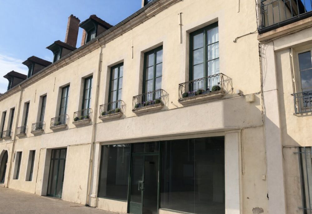   A VENDRE - LOCAL COMMERCIAL Chalon sur saone