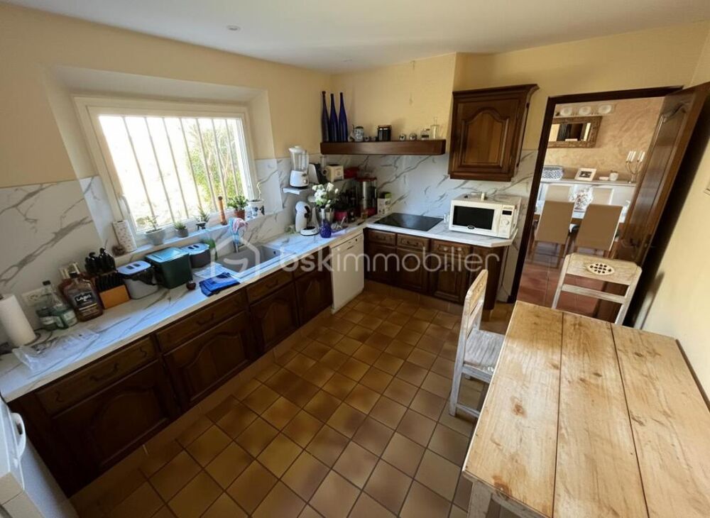 Maison de 180 m² avec vue mer, 3 chambres piscine et cuisine dété sur un terrain de 780 m2