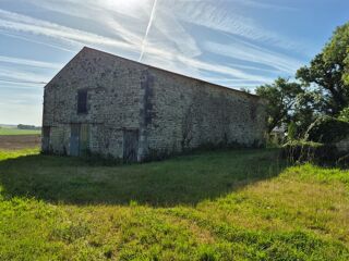  Remise / Grange � vendre 1 pi�ce 170 m�