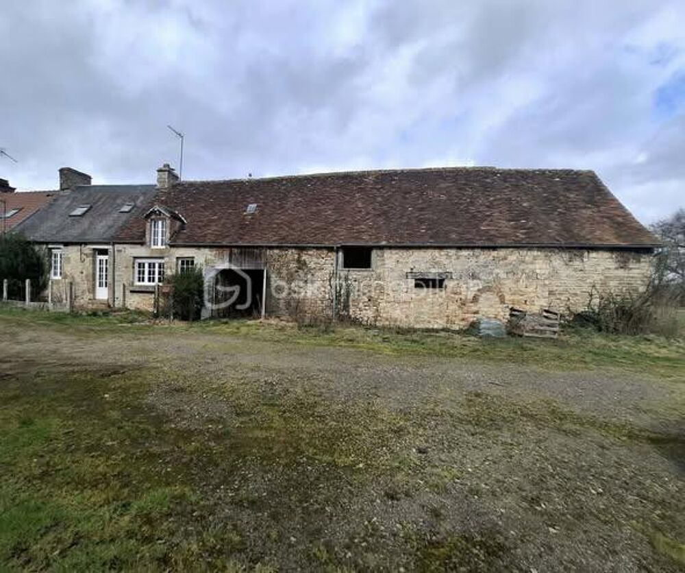 ? Une maison en pierre avec plus de 2,2 hectares de terrain à La Ferté-Macé
