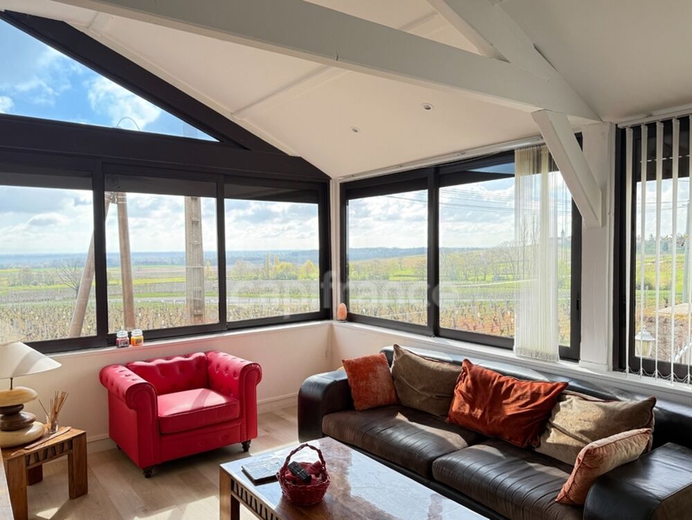 Maison en pierre avec vue exceptionnelle  Vire (71260)