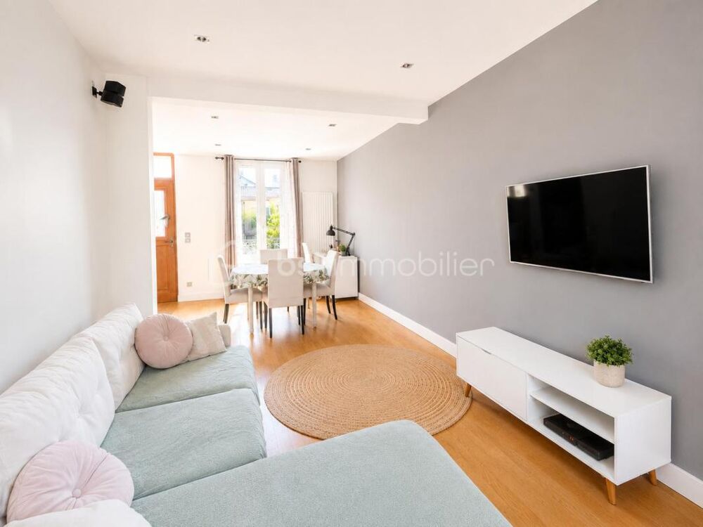 Vente Maison ? COUP DE CŒUR À AULNAY-SOUS-BOIS – MAISON INDIVIDUELLE 3 CHAMBRES – GARAGE – JARDIN – GRANDE TERRASSE – À MOINS DE 10 MINUTES À Aulnay sous bois