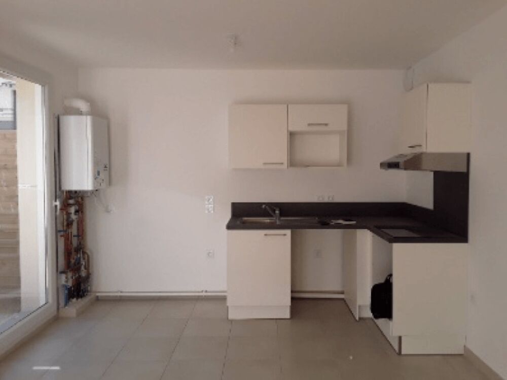 Location Appartement T2 avec terrasse, jardin et parking à PERSAN Persan
