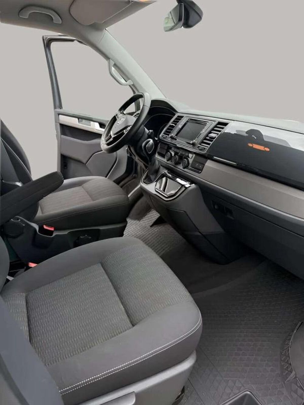 MULTIVAN T6 2.0 TDI • Confortline 150ch 7 places 2018 occasion 33600 Pessac