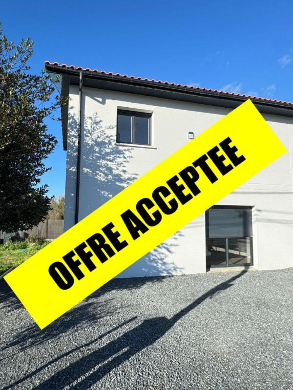 Maison 2025 - R+1 - Saint-laurent -d'arce 4 pièce(s) 88 m2 - 33chambres-285 m2 de Terrain