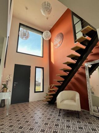  Maison  vendre 9 pices 195 m