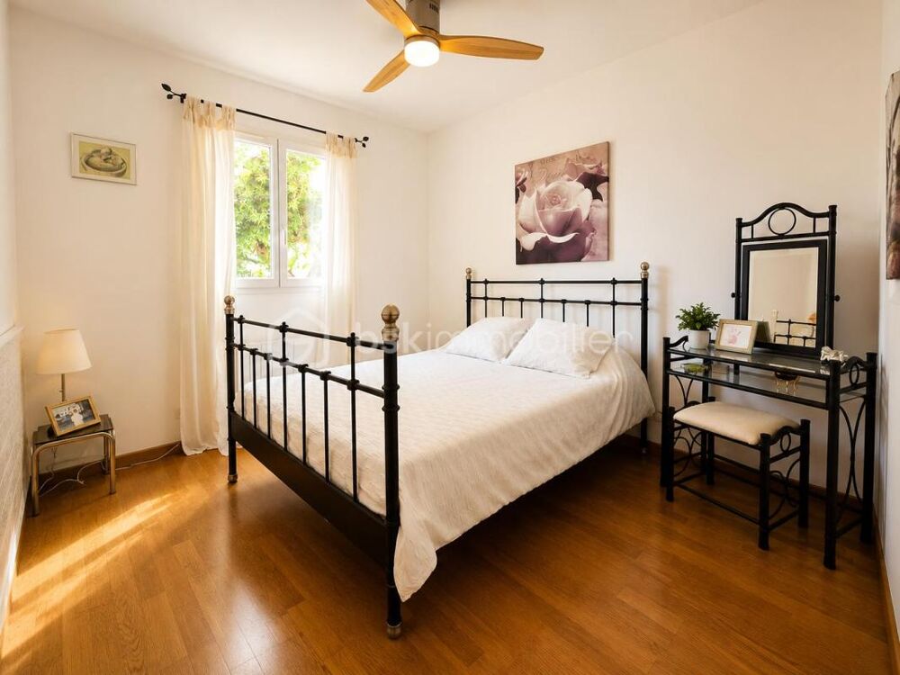 à vendre  Maison La Cadière-d'Azur (83740)
