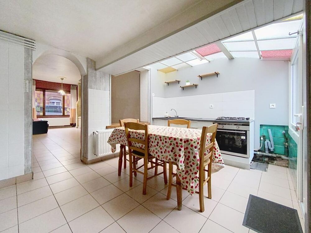 Vente Maison Maison ancienne avec cour, 3 chambres + bureau Armentieres