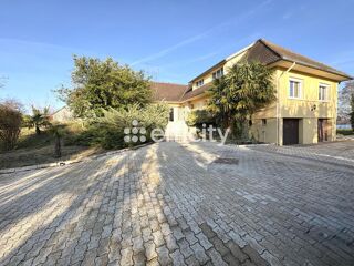  Maison � vendre 8 pi�ces 320 m�