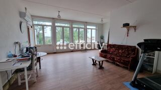  Maison  vendre 8 pices 205 m