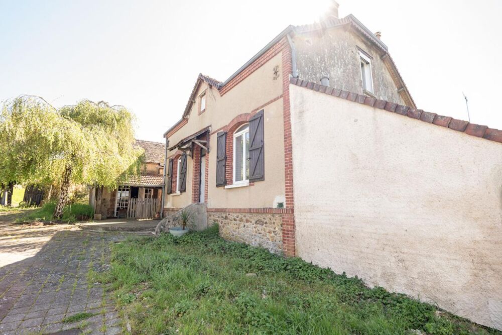 LIEUX UNIQUES ® x PROPRIÉTÉS PRIVÉES PROPOSE JOLIE MAISON EN PIERRE 130 M² + PETITE MAISON 80 M² À RENOVER - TERRAIN 4335 M² -