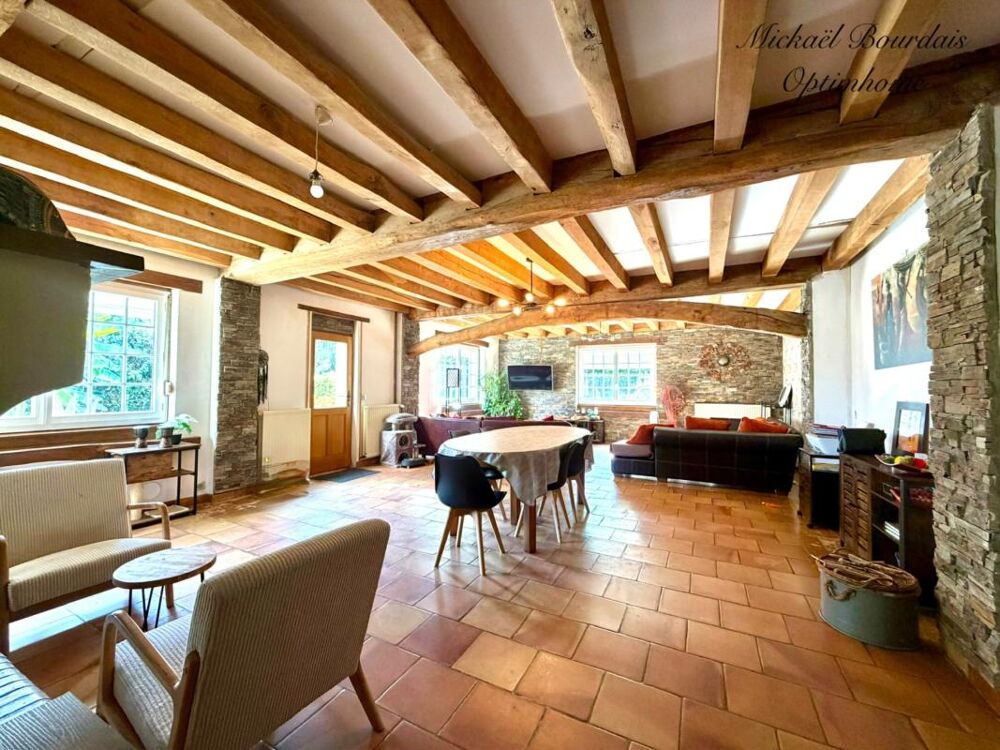 Vente Maison Maison de campagne 250 m2 rénovée avec dépendances et parc arboré de 4 500 m Sarce