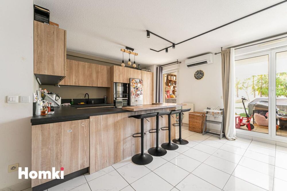 MAGNIFIQUE T4 DE 90 m² AVEC VASTE TERRASSE PLEIN SUD  PROXIMITÉ PARC DU 26e CENTENAIRE Marseille 10e (Limite 8e)  22 Rue Jean-