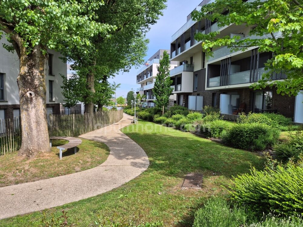 Appartement T2 dernier étage avec balcon et parking