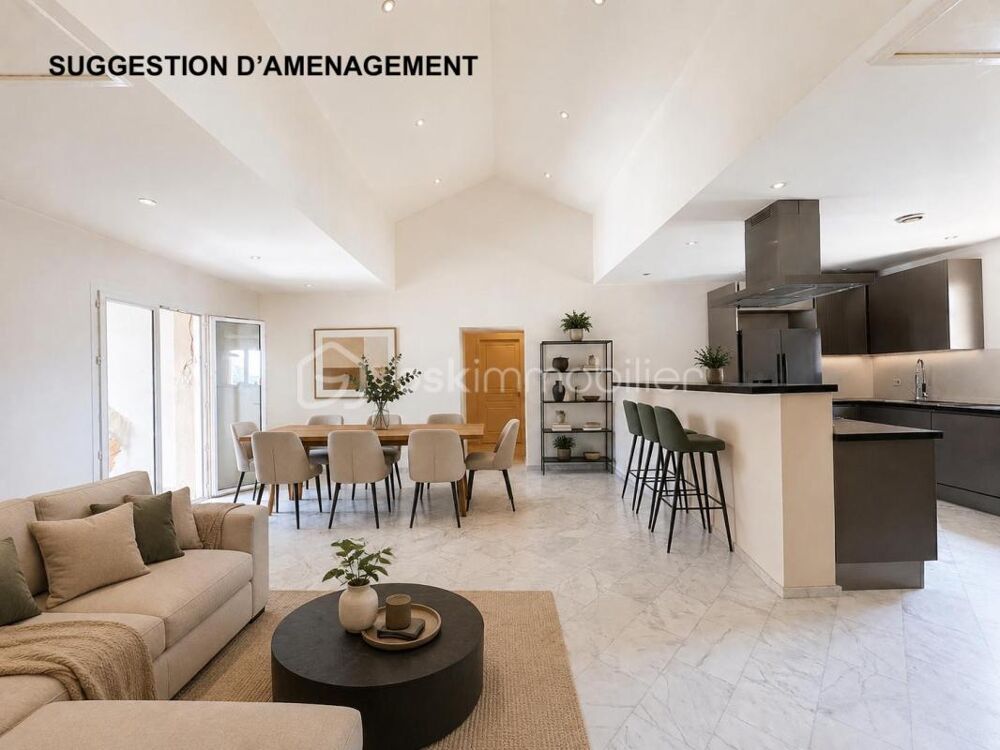 Maison mitoyenne avec jardin et dépendances  Fort potentiel  Pusignan