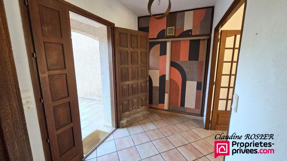 � vendre  Villa Rocbaron (83136)