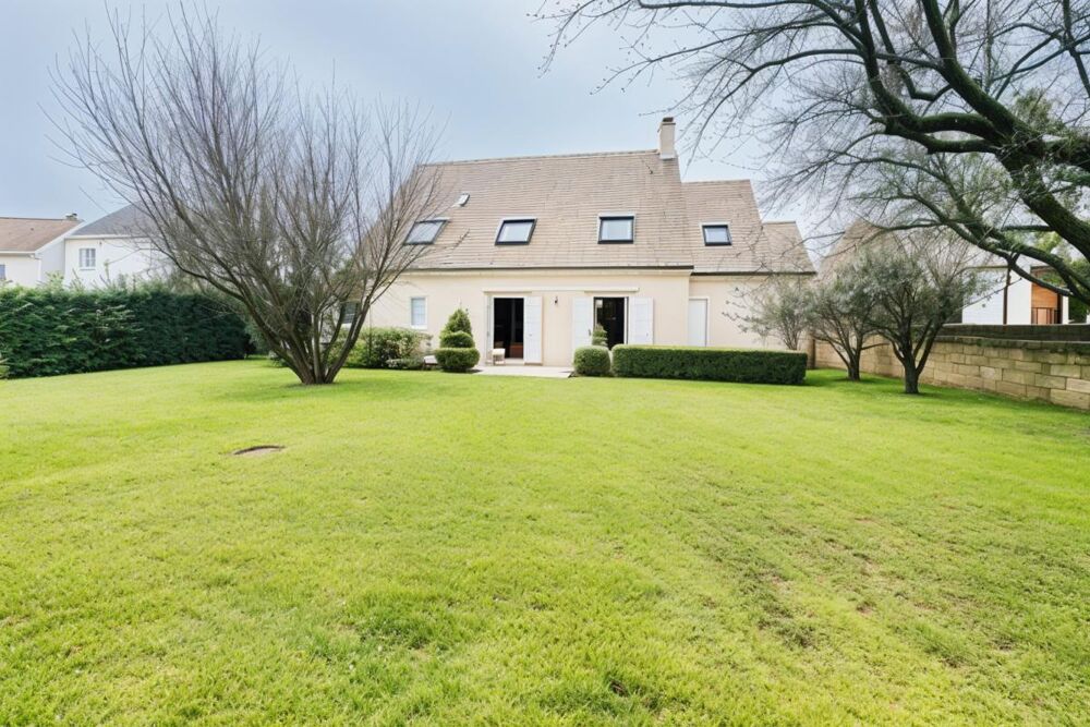 Maison indépendante à Collégien 6 pièce(s) 150 m2