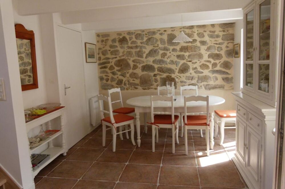 Location Maison Maison de ville meubl�e 3 chambres 2 salles d'eau Pont croix