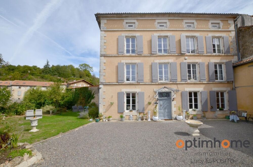 ? Maison de caractère du XIX? siècle au coeur de Confolens