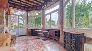  Propriété/château à vendre 10 pièces 166 m²