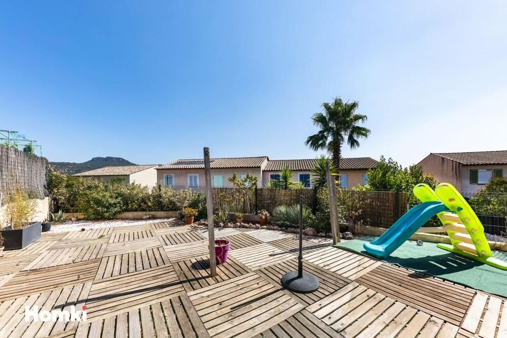 Maison/Villa T5 de 94 m² à Roquebrune-sur-Argens 83520