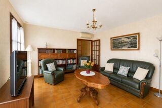  Propriété/château à vendre 7 pièces 160 m²