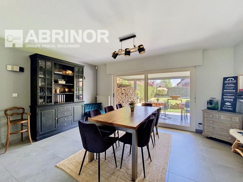 Villa individuelle - 4 chambres - jardin - parking 5 voitures