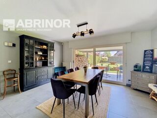  Villa à vendre 5 pièces 166 m²