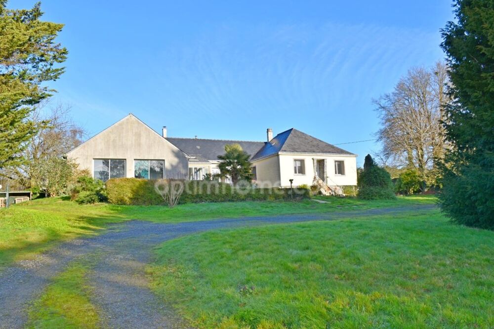 Maison familiale de plain-pied avec grande piscine intérieure, aux portes de la Gacilly
