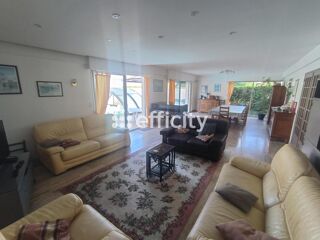  Maison à vendre 9 pièces 214 m²