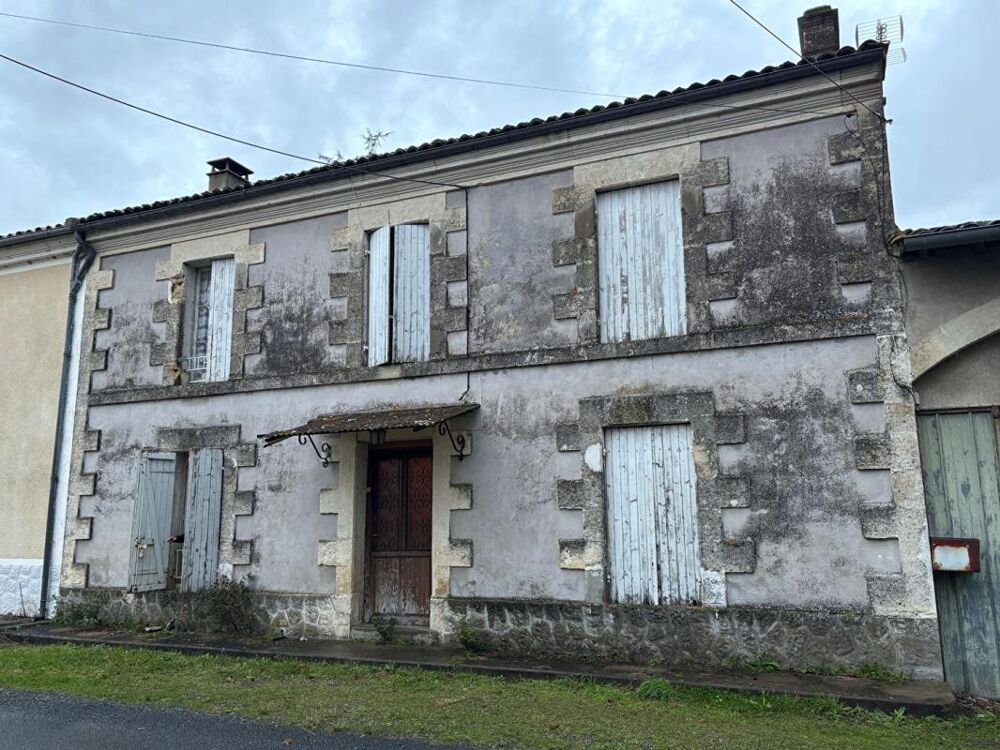 Ancienne ferme girondine à fort potentiel, Pessac sur Dordogne 185 m2 dépendances 300 m2