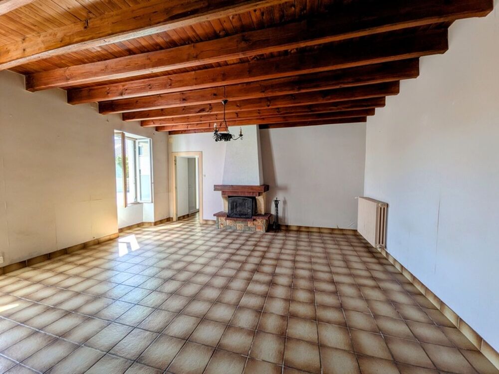 Maison en pierre à vendre 123,7 m² - LES CERQUEUX DE MAULEVRIER (49)