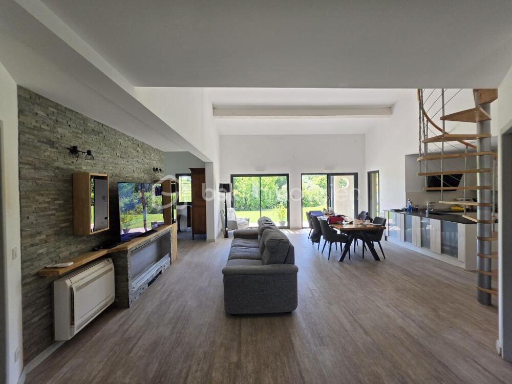Villa contemporaine DPE A  Séjour cathédrale, 2 suites, potentiel 5 chambres, terrain de 1 500 m² piscinable