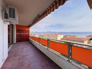  Appartement à louer 4 pièces 106 m²
