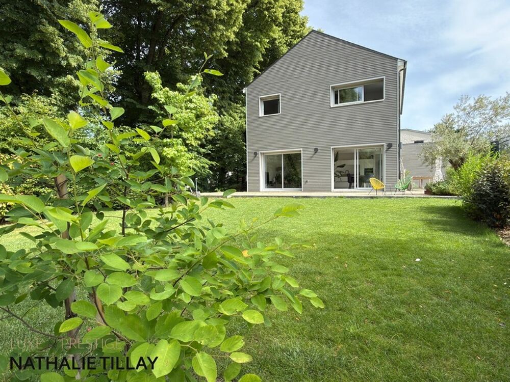 Maison d'architecte de 2021 , a vendre , a SAINT JEAN DE BRAYE , exclusivite