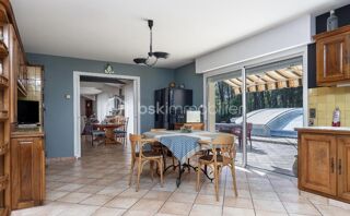  Maison à vendre 12 pièces 295 m²