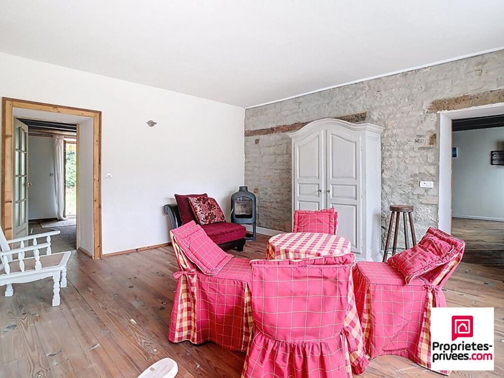 Vente Maison Maison en pierre  Courchaton 5 pièces 138 m2 + dépendance 90 m2 Courchaton