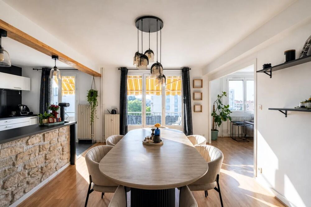 Appartement 4 pièces de 91,86 m² avec balcon  Bourgoin-Jallieu