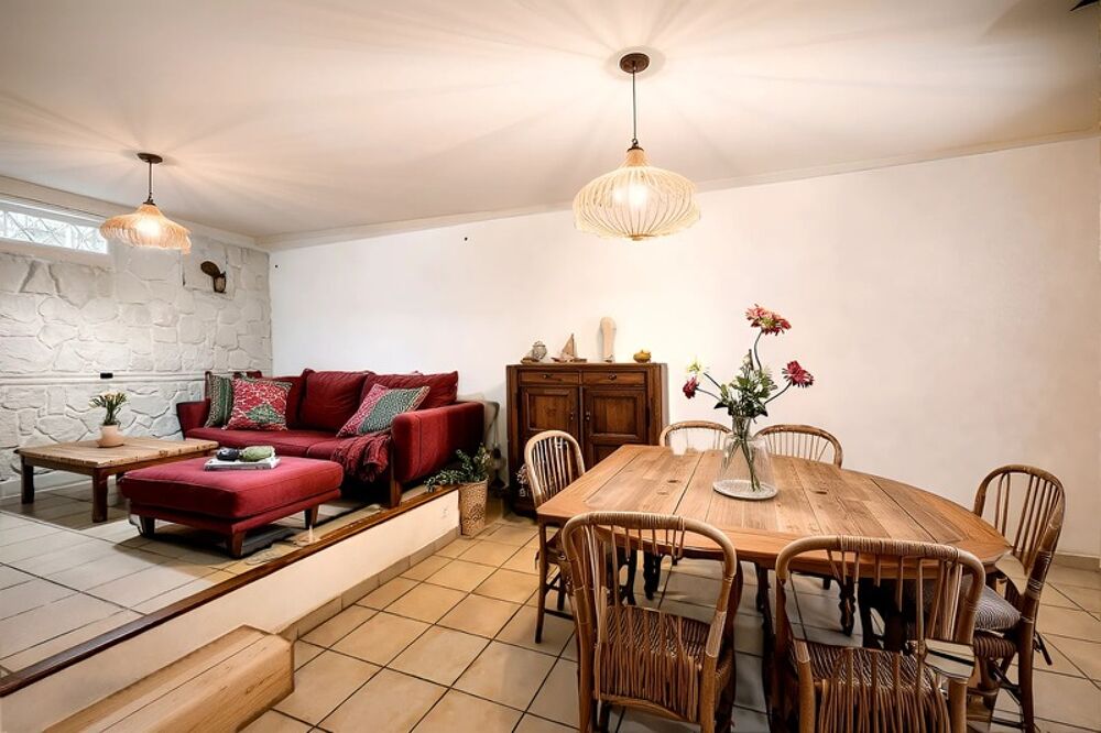 Maison de village provençale au coeur historique d'Allauch  Le charme absolu aux portes de Marseille