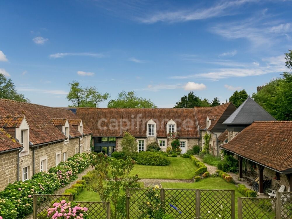 ST-LÉONARD - ENSEMBLE IMMOBILIER - APPART'HOTELS - 8 LOGEMENTS - HABITATION PRINCIPALE 280 M2 - 9 PIÈCES - 5 ha 50 - 13000 M2 CO