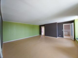  Appartement à louer 4 pièces 96 m²