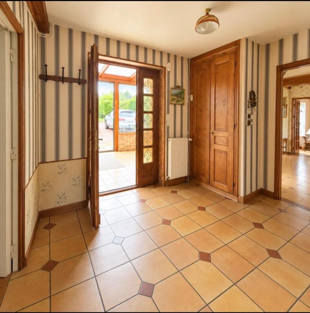 Vente Maison Maison  de 136M2 avec dépendances, pâture et 8000M2  de terrainà Versigny Versigny