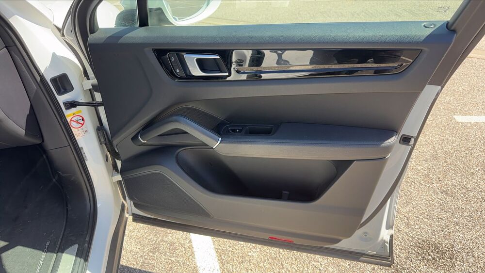 Cayenne 3.0 V6 462 E-hybrid AWD BVA9 Coupe 2021 occasion 20000 Ajaccio