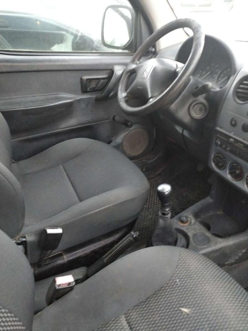 Berlingo 1,6 HDI75CV 2 PLACES 2011 occasion 13510 &Eacute;guilles
