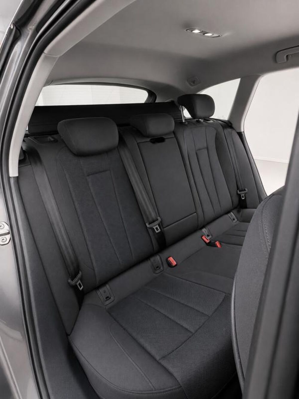 A4 1&deg; Main / 2l TDI 136cv Business Line Mild Hybrid S-Tronic7 B 2020 occasion 60430 Abbecourt