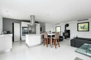  Villa à vendre 5 pièces 150 m²