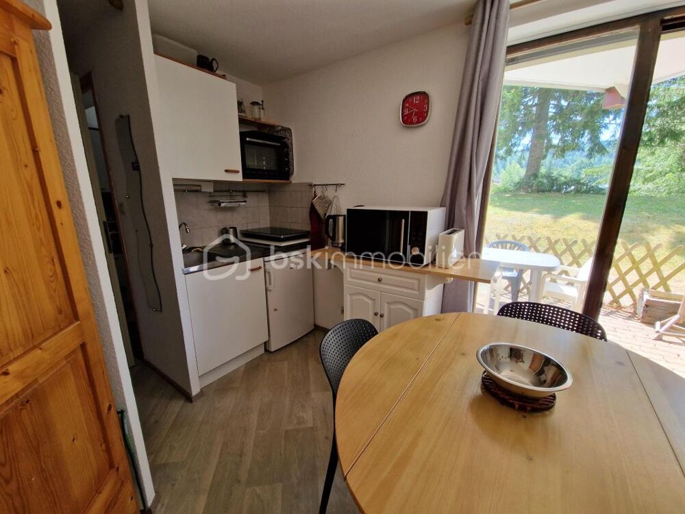 APPARTEMENT 2 PIECES REZ DE JARDIN