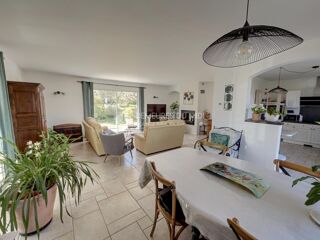 Vente Villa Très belle villa de 136 m2 habitables et annexes sur un terr Ledignan