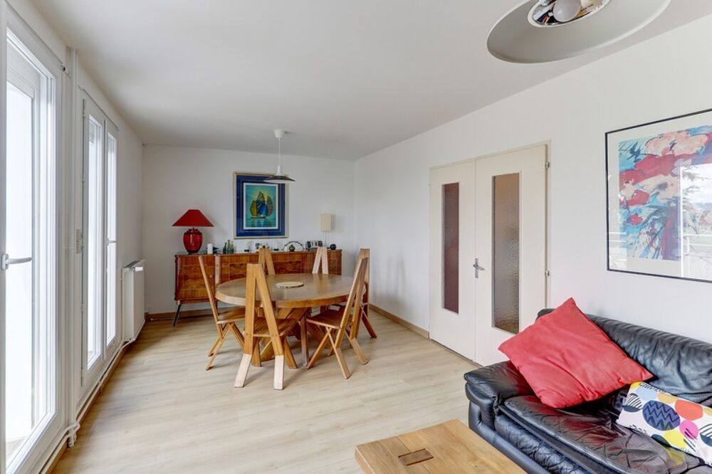Maison de ville familiale, Le Cendre, 108 m², Jardin, Terrasse, 3 chambres, 5 pièces