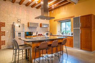  Maison à vendre 10 pièces 367 m²